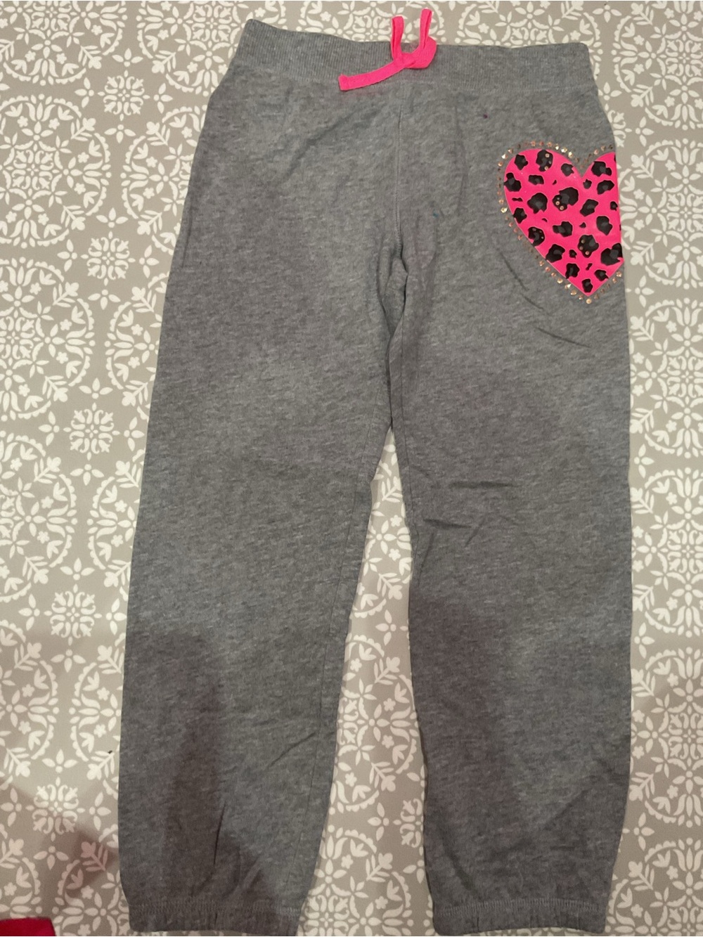 Danskin Now Girls Gray Sweatpants Pink Leopard Heart Size M (7/8) New